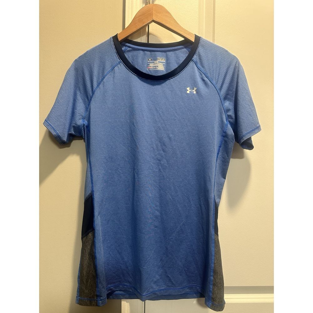 Under Armour Women's Blue Medium Striped‎ Tee
